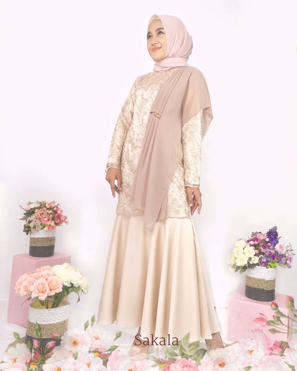Gamis Biruni